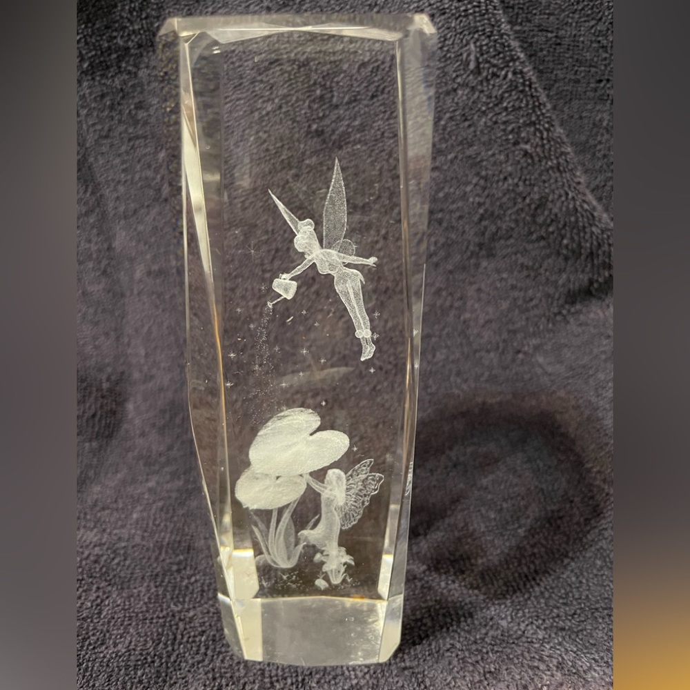 Vintage Crystal Glass 3D Bubble Image